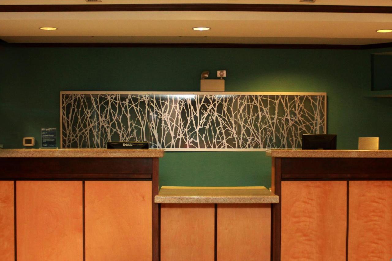 Fairfield Inn & Suites By Marriott Fairmont Buitenkant foto