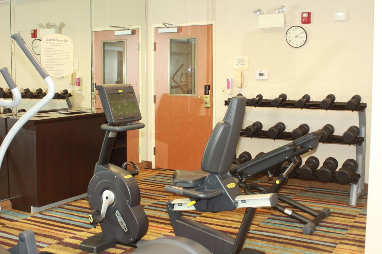 Fairfield Inn & Suites By Marriott Fairmont Buitenkant foto
