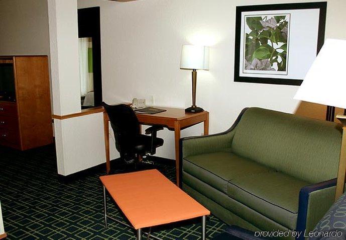 Fairfield Inn & Suites By Marriott Fairmont Kamer foto